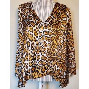 Boston Proper Women's Animal Print Hi- Low Flare Longsleeves V Neck Top Sz 2 XS